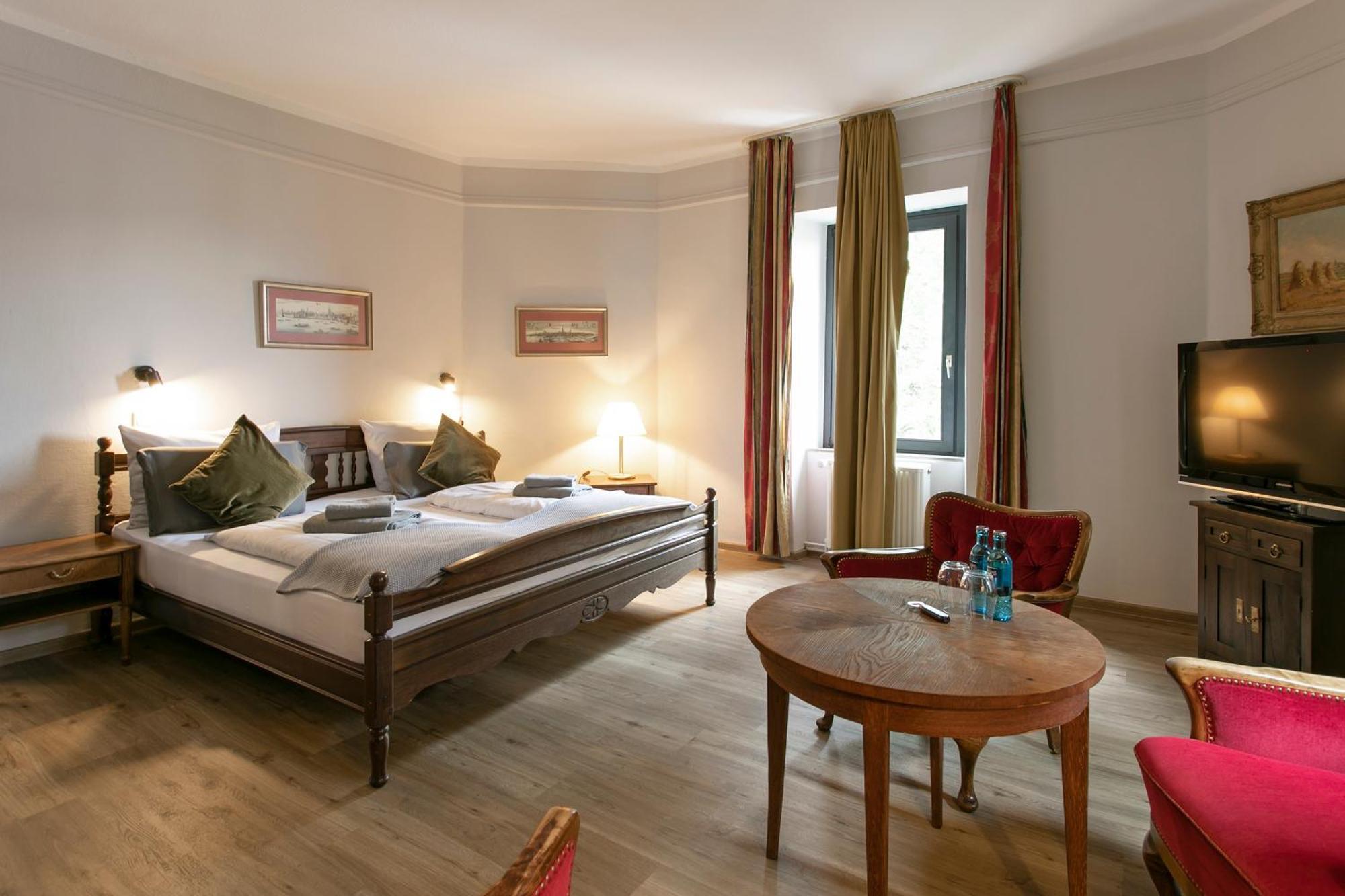 Schlosshotel Braunfels & Himmelreich Экстерьер фото