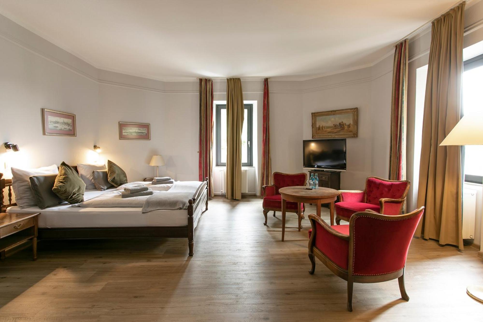 Schlosshotel Braunfels & Himmelreich Экстерьер фото
